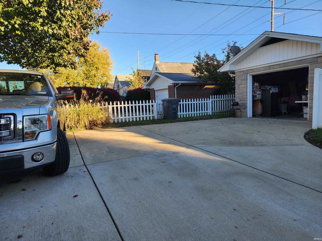 2131 W Iowa Street, Evansville, IN 47712