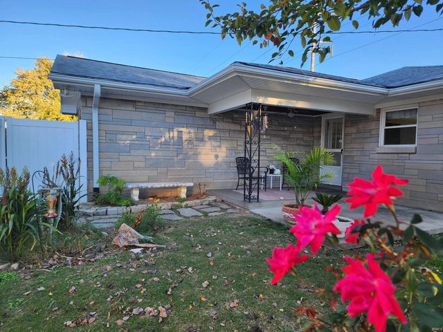 2131 W Iowa Street, Evansville, IN 47712