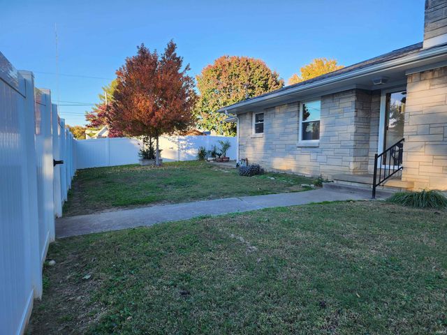 2131 W Iowa Street, Evansville, IN 47712