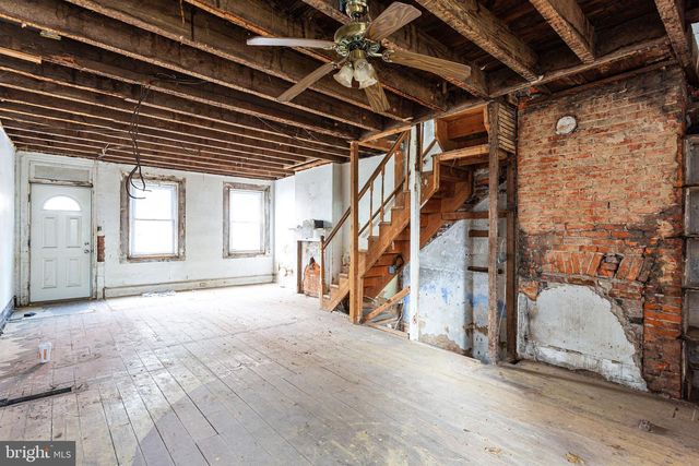 1213 E OXFORD ST, Philadelphia, PA 19125