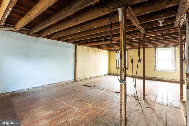 1213 E OXFORD ST, Philadelphia, PA 19125