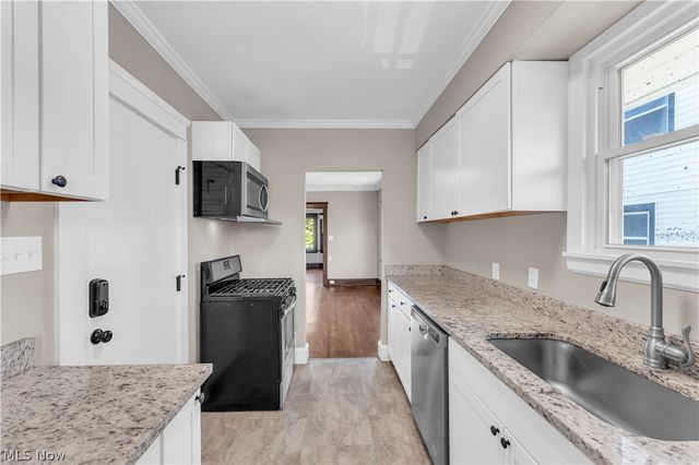 1631 Waterbury Road, Lakewood, OH 44107