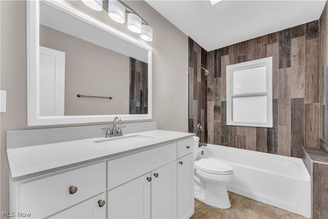 1631 Waterbury Road, Lakewood, OH 44107