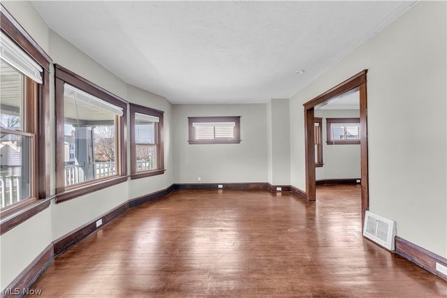 1631 Waterbury Road, Lakewood, OH 44107