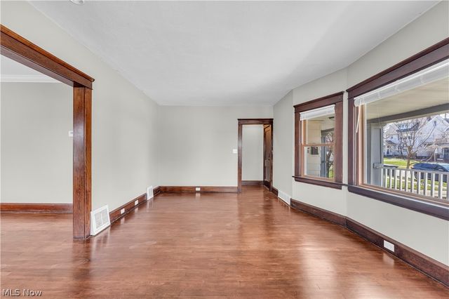1631 Waterbury Road, Lakewood, OH 44107