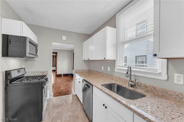 1631 Waterbury Road, Lakewood, OH 44107
