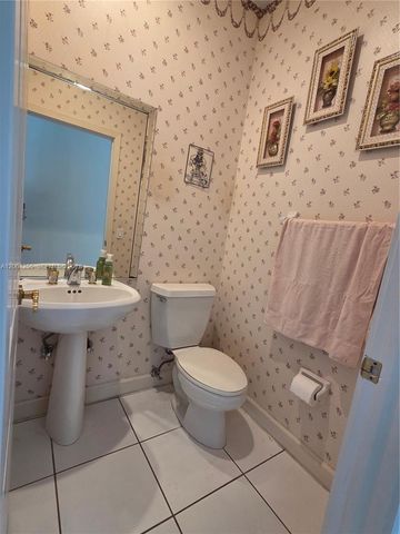 8235 SW 85th Ter, Miami, FL 33143