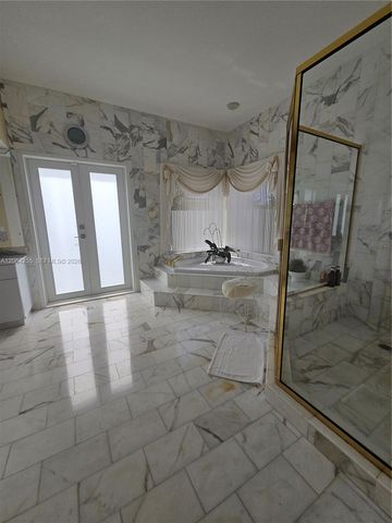 8235 SW 85th Ter, Miami, FL 33143