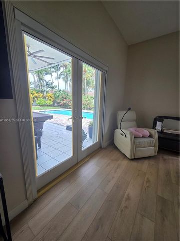 8235 SW 85th Ter, Miami, FL 33143