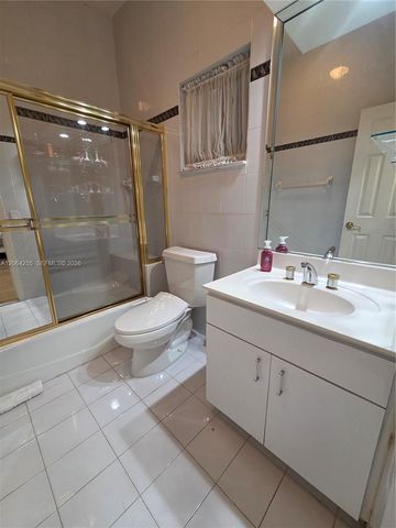 8235 SW 85th Ter, Miami, FL 33143