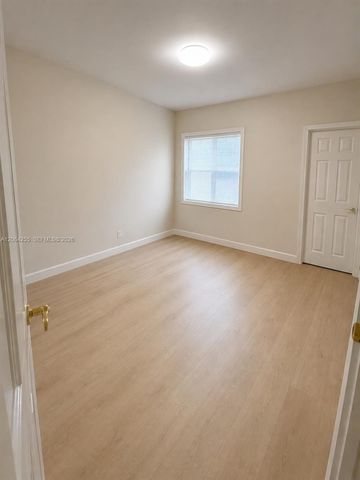 8235 SW 85th Ter, Miami, FL 33143