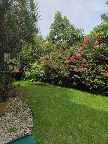 8235 SW 85th Ter, Miami, FL 33143