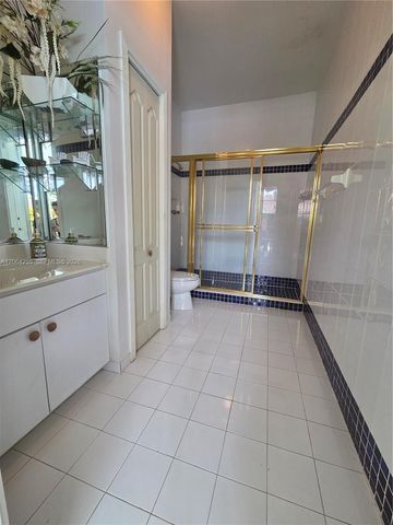 8235 SW 85th Ter, Miami, FL 33143