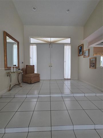 8235 SW 85th Ter, Miami, FL 33143