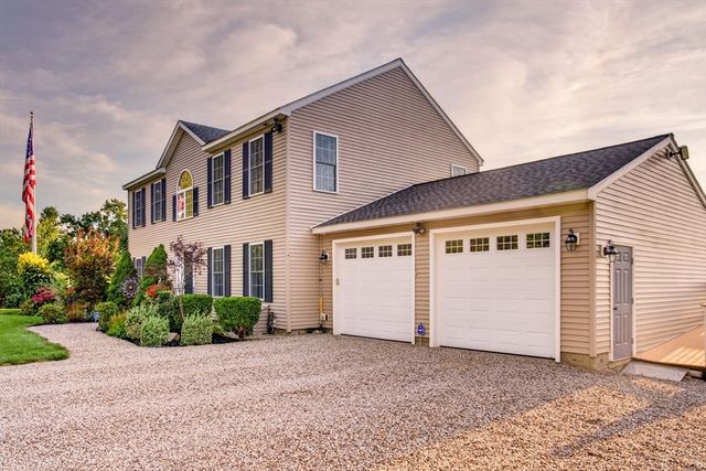 36 Mcintyre Rd, Oxford, MA 01537