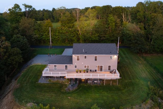 36 Mcintyre Rd, Oxford, MA 01537