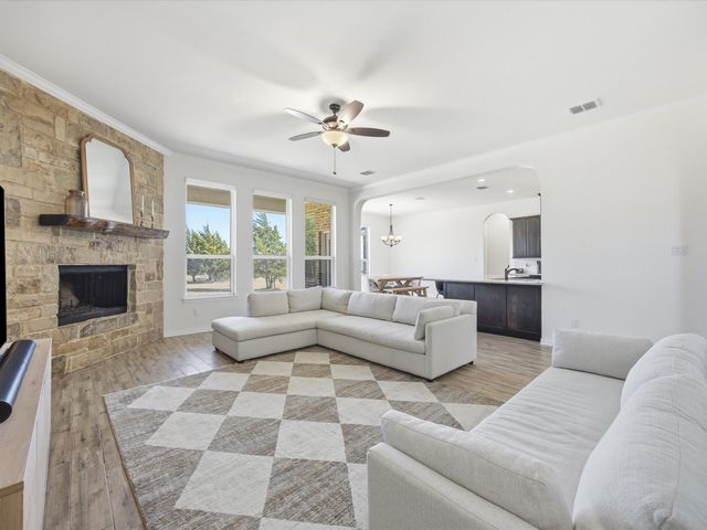 431 Tristin Lane, Waxahachie, TX 75167