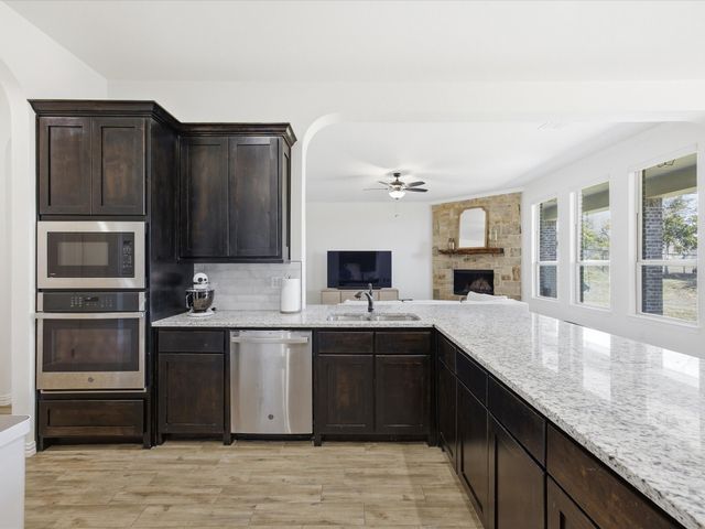 431 Tristin Lane, Waxahachie, TX 75167