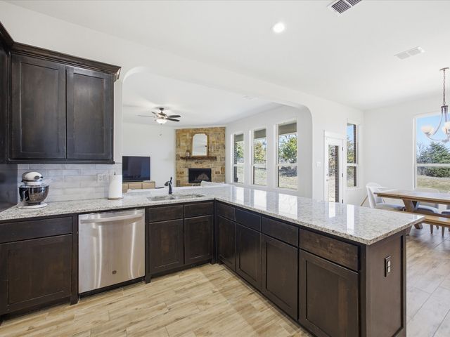 431 Tristin Lane, Waxahachie, TX 75167