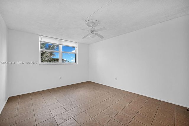 1075 NE Miami Gardens Dr 408, Miami, FL 33179
