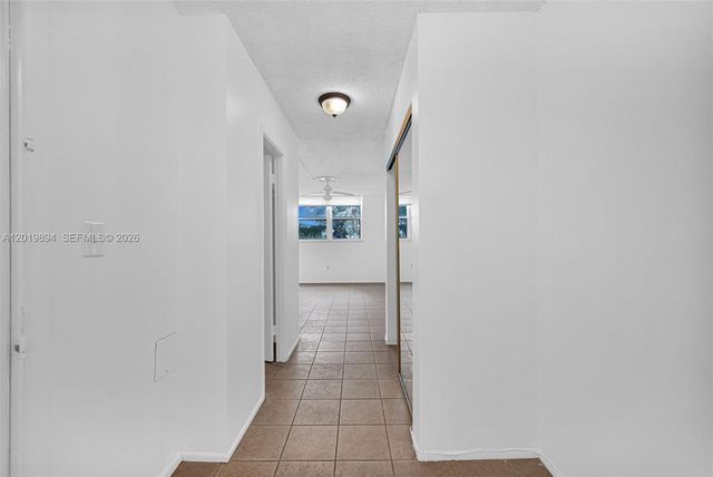 1075 NE Miami Gardens Dr 408, Miami, FL 33179