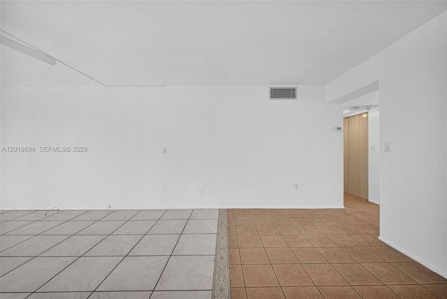 1075 NE Miami Gardens Dr 408, Miami, FL 33179