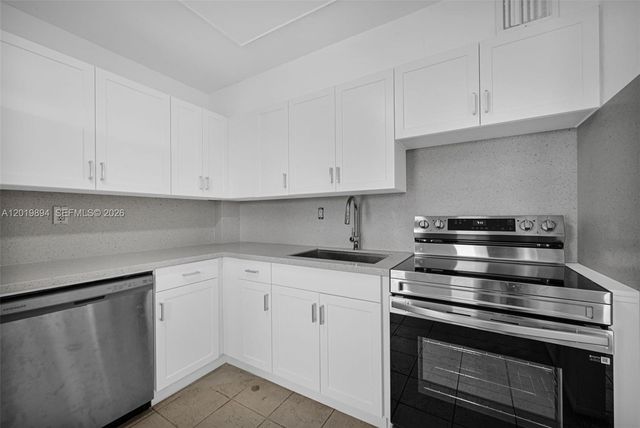 1075 NE Miami Gardens Dr 408, Miami, FL 33179