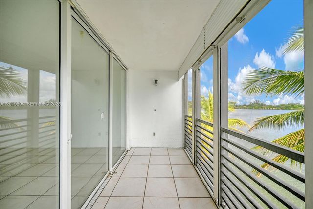 1075 NE Miami Gardens Dr 408, Miami, FL 33179
