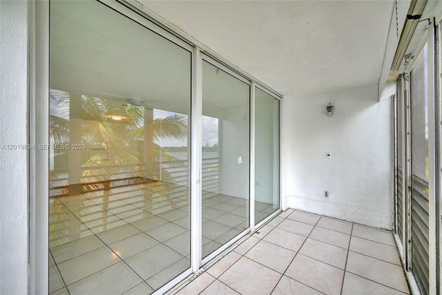 1075 NE Miami Gardens Dr 408, Miami, FL 33179