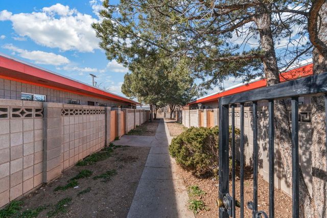 631 & 633 Mesilla Street SE, Albuquerque, NM 87108