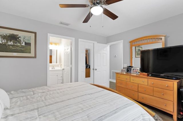 19 43rd Court, Vero Beach, FL 32968