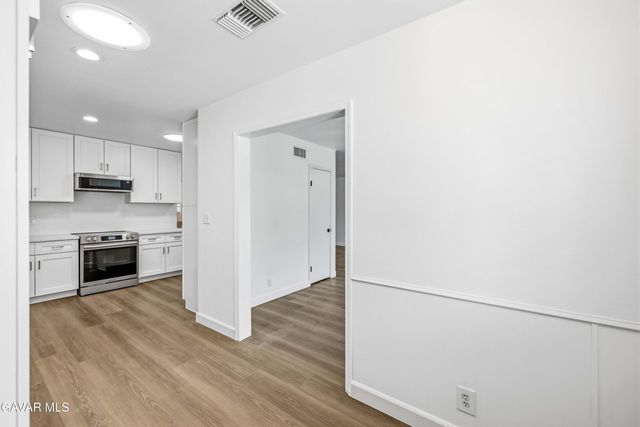 16615 Tupper Street, North Hills, CA 91343