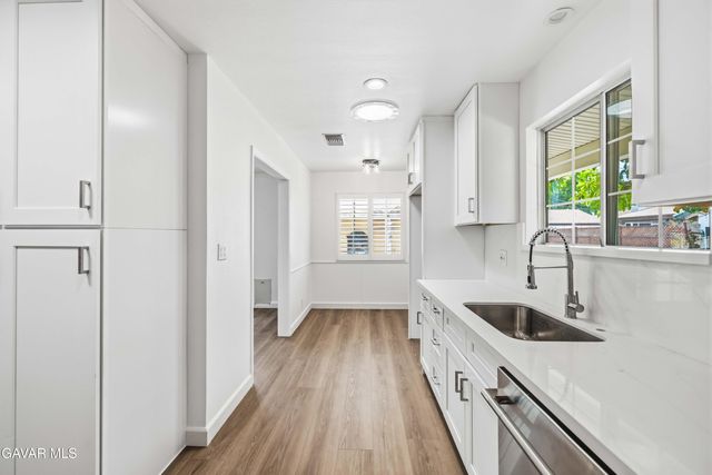 16615 Tupper Street, North Hills, CA 91343