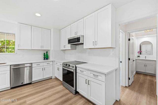 16615 Tupper Street, North Hills, CA 91343