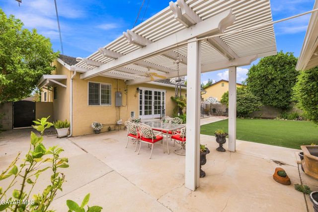 16615 Tupper Street, North Hills, CA 91343