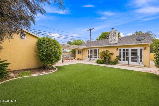 16615 Tupper Street, North Hills, CA 91343