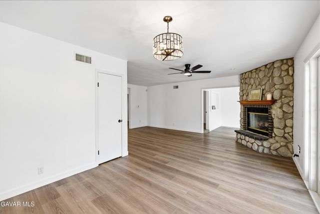 16615 Tupper Street, North Hills, CA 91343