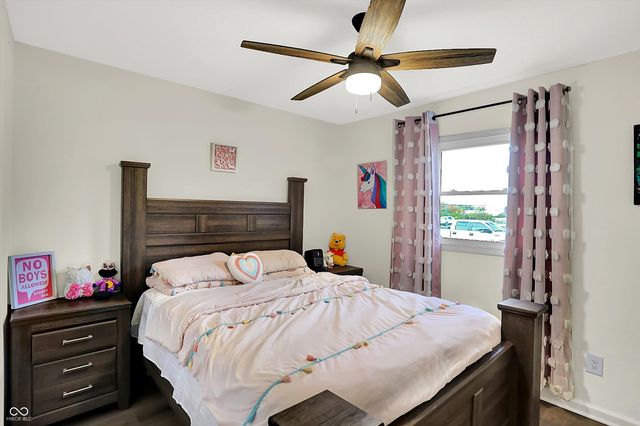 875 S 500 W, New Palestine, IN 46163