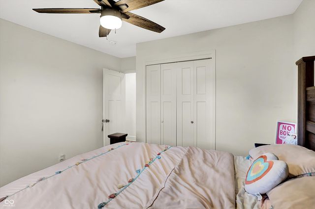 875 S 500 W, New Palestine, IN 46163