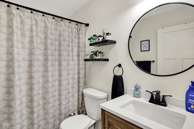 875 S 500 W, New Palestine, IN 46163