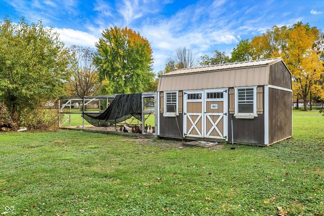 875 S 500 W, New Palestine, IN 46163