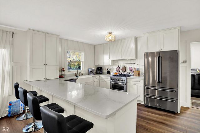 875 S 500 W, New Palestine, IN 46163