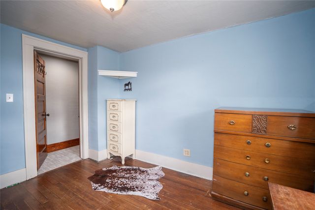 209 S High Street, Baxter, IA 50028