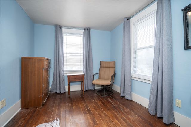 209 S High Street, Baxter, IA 50028