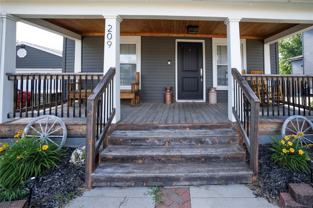 209 S High Street, Baxter, IA 50028