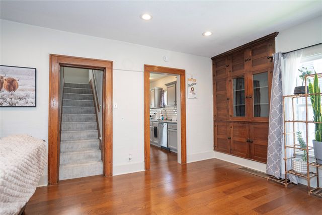 209 S High Street, Baxter, IA 50028