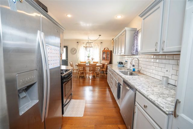 209 S High Street, Baxter, IA 50028