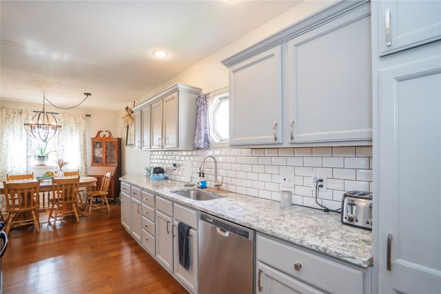 209 S High Street, Baxter, IA 50028