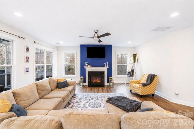 172 Butler Drive 16, Mooresville, NC 28115