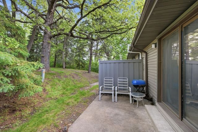 103 30th Avenue NW, New Brighton, MN 55112